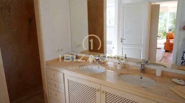 Domaine de luxe et seigneurial avec une maison principale et 3 maisons d'hôtes à vendre, Ibiza - Domaine de luxe et seigneurial avec une maison principale et 3 maisons d'hôtes à louer, Ibiza