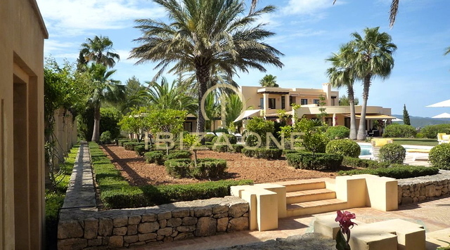 Domaine de luxe et seigneurial avec une maison principale et 3 maisons d'hôtes à vendre, Ibiza - Domaine de luxe et seigneurial avec une maison principale et 3 maisons d'hôtes à louer, Ibiza