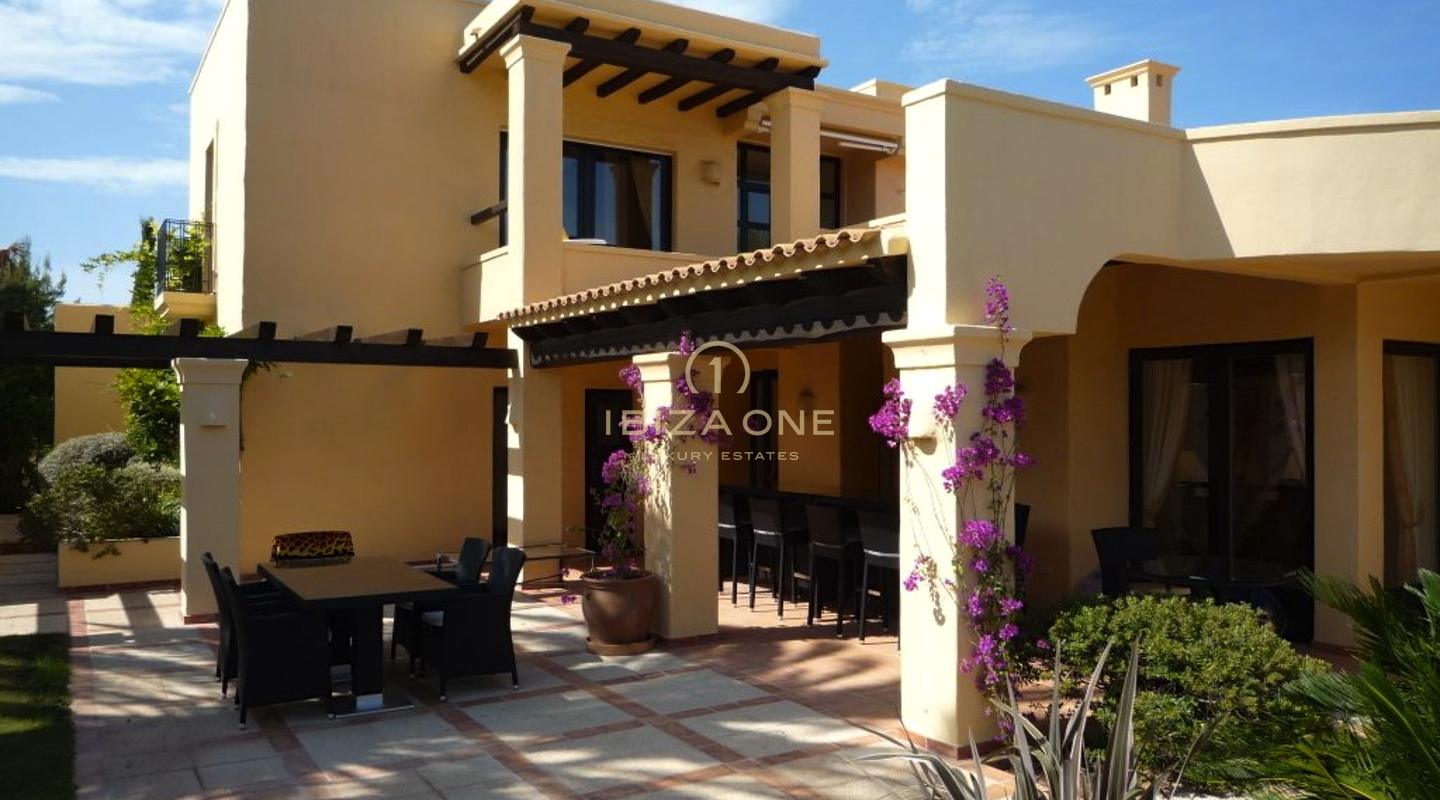 Domaine de luxe et seigneurial avec une maison principale et 3 maisons d'hôtes à vendre, Ibiza - Domaine de luxe et seigneurial avec une maison principale et 3 maisons d'hôtes à louer, Ibiza