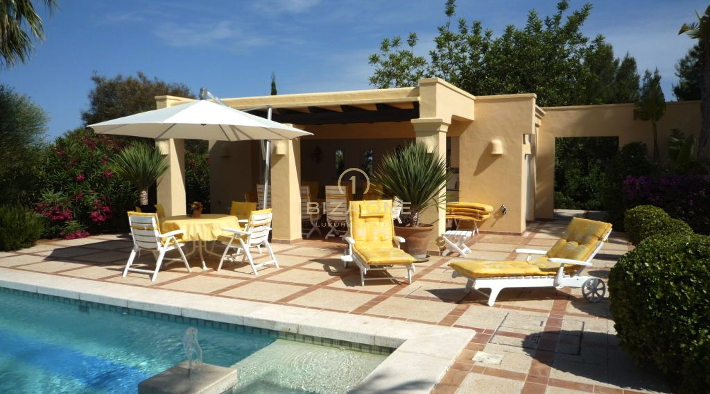 Luxury and manorial estate with a main house and 3 guest houses for sale, Ibiza - Luxury and manorial estate with a main house and 3 guest houses for rent, Ibiza