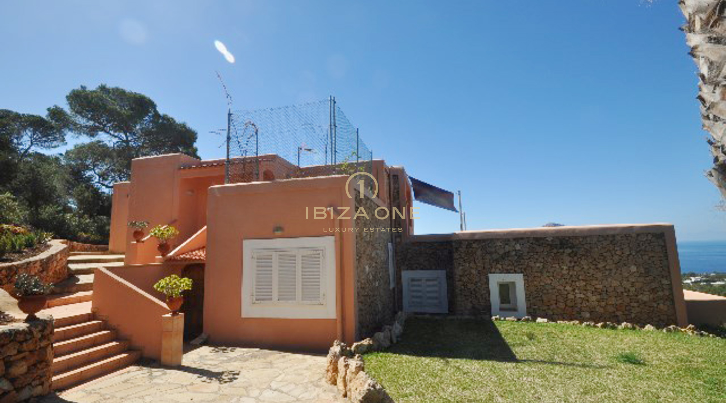 Luxury and beautiful villa overlooking Es Vedra for sale, Ibiza - Luxury and beautiful villa overlooking Es Vedra for rent, Ibiza