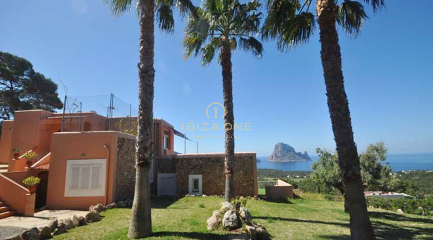 Lujosa y preciosa villa con vistas a Es Vedra en venta, Ibiza - Lujosa y preciosa villa con vistas a Es Vedra en alquiler, Ibiza