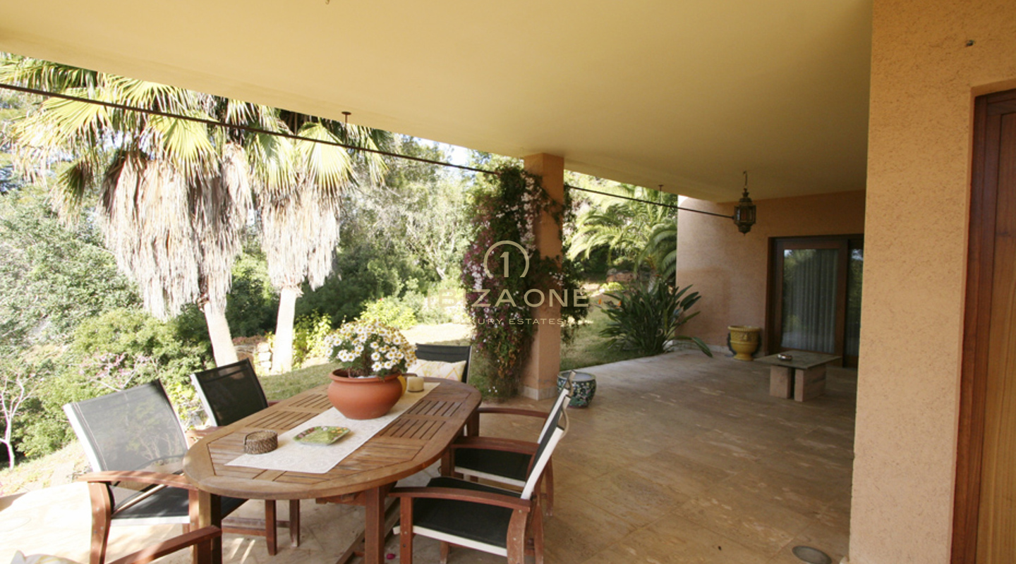 Luxury and Charming villa surrounded by a beautiful garden for sale, Ibiza - Luxury and Charming villa surrounded by a beautiful garden for rent, Ibiza