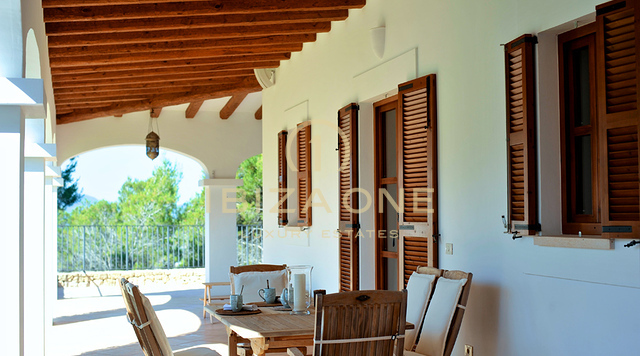 Luxe villa op toplocatie met adembenemend uitzicht te koop, Ibiza - Luxe villa op toplocatie met adembenemend uitzicht te huur, Ibiza
