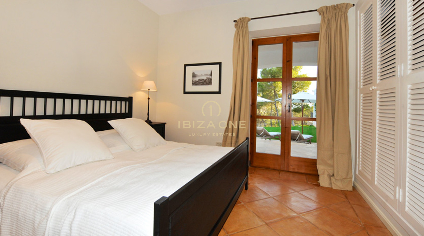 Luxe villa op toplocatie met adembenemend uitzicht te koop, Ibiza - Luxe villa op toplocatie met adembenemend uitzicht te huur, Ibiza
