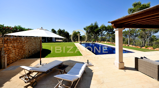 Villa de luxe dans le meilleur emplacement avec vue imprenable à vendre, Ibiza - Villa de luxe dans le meilleur emplacement avec vue imprenable à louer, Ibiza