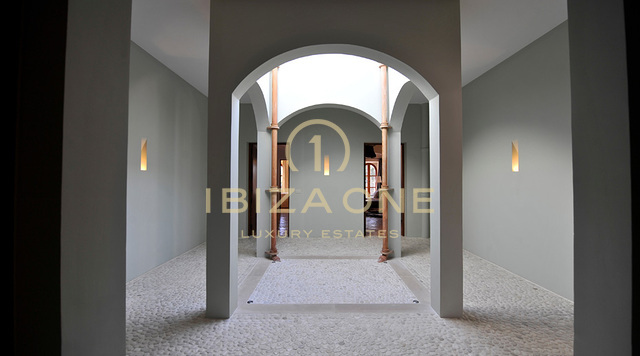 Villa de luxe dans le meilleur emplacement avec vue imprenable à vendre, Ibiza - Villa de luxe dans le meilleur emplacement avec vue imprenable à louer, Ibiza