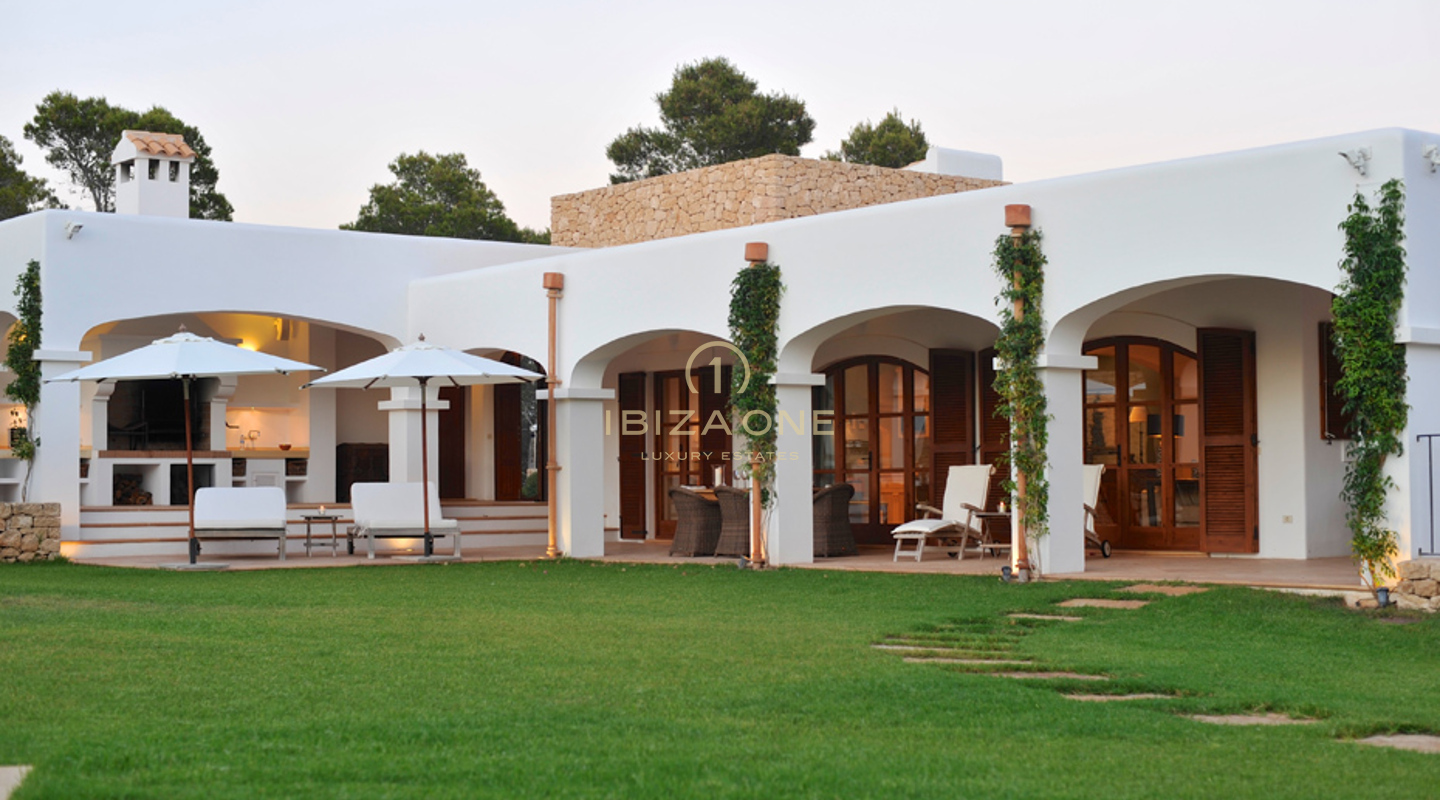 Villa di lusso in posizione privilegiata con vista mozzafiato in vendita, Ibiza - Villa di lusso in posizione privilegiata con vista mozzafiato in affitto, Ibiza