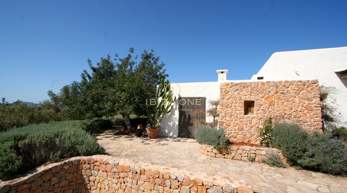Lussuosa e imponente finca a Blakstad con vista a 360 gradi sull'isola e magnifici tramonti in vendita, Ibiza - Lussuosa e imponente finca a Blakstad con vista a 360 gradi sull'isola e magnifici tramonti in affitto, Ibiza