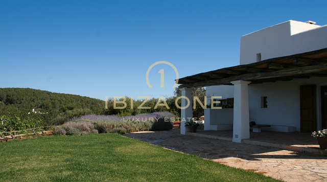 Lujosa e impresionante finca en Blakstad con vistas de 360 grados de la isla y magníficas puestas de sol en venta, Ibiza - Lujosa e impresionante finca en Blakstad con vistas de 360 grados de la isla y magníficas puestas de sol en alquiler, Ibiza