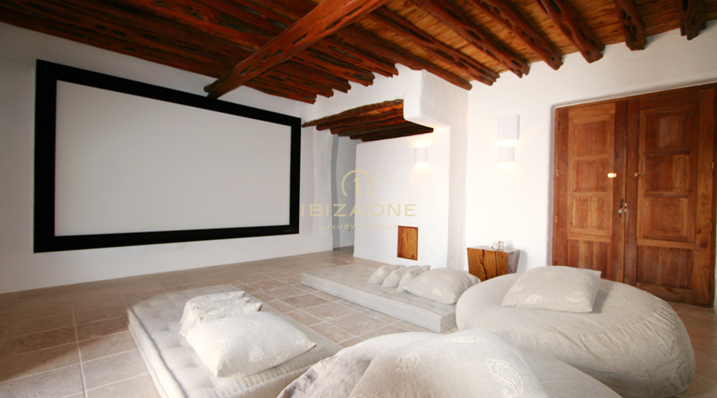 Lussuosa e imponente finca a Blakstad con vista a 360 gradi sull'isola e magnifici tramonti in vendita, Ibiza - Lussuosa e imponente finca a Blakstad con vista a 360 gradi sull'isola e magnifici tramonti in affitto, Ibiza