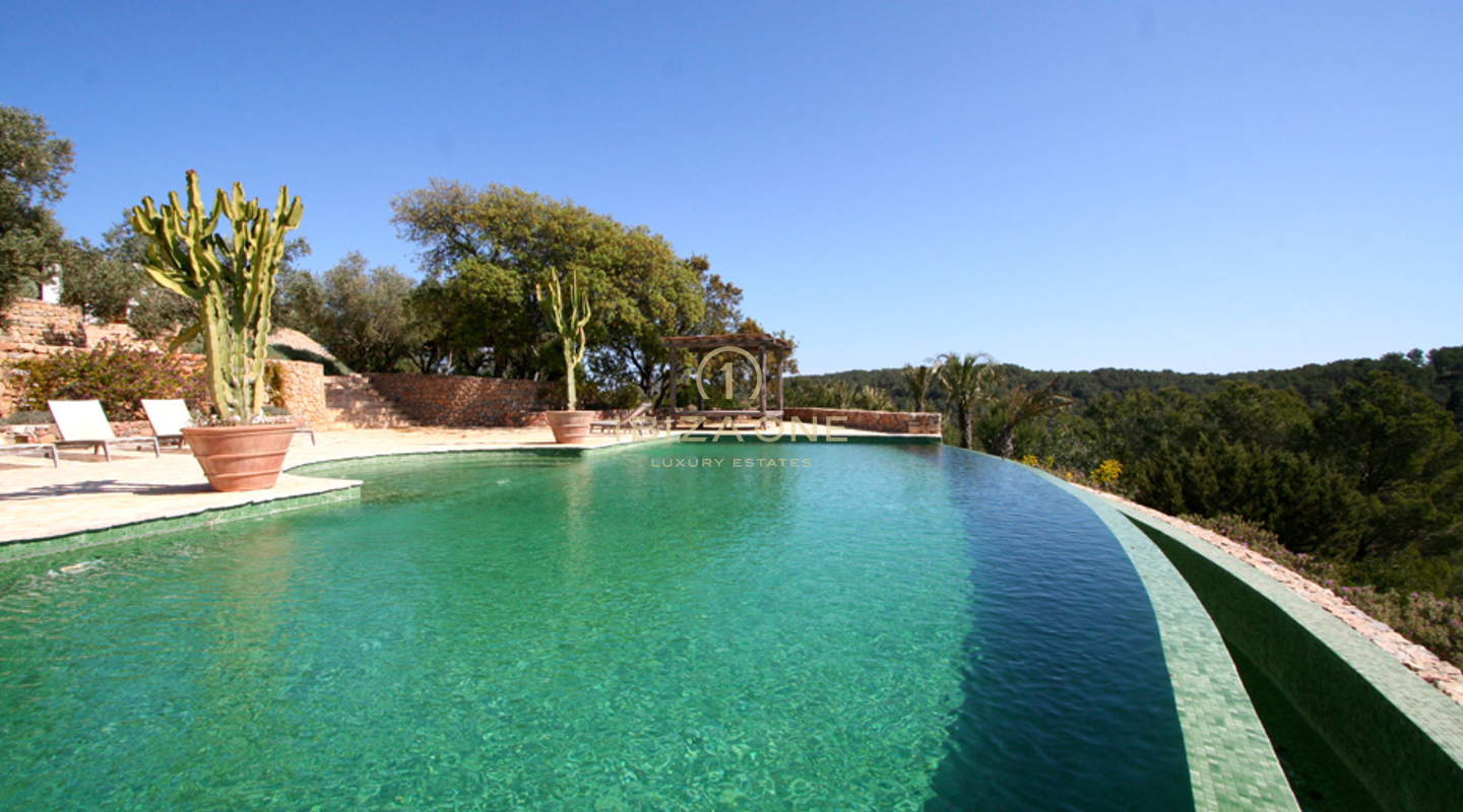 Finca de luxe et impressionnante à Blakstad avec vue à 360 degrés sur l'île et magnifiques couchers de soleil à vendre, Ibiza - Finca de luxe et impressionnante à Blakstad avec vue à 360 degrés sur l'île et magnifiques couchers de soleil à louer, Ibiza