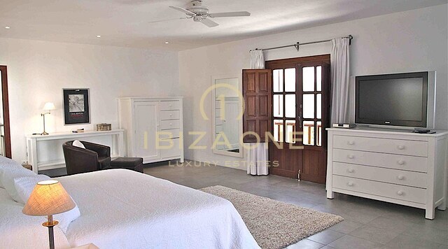 Mansión de lujo y exclusiva en una montaña privada con increíbles vistas al mar en venta, Ibiza - Mansión de lujo y exclusiva en una montaña privada con increíbles vistas al mar en alquiler, Ibiza