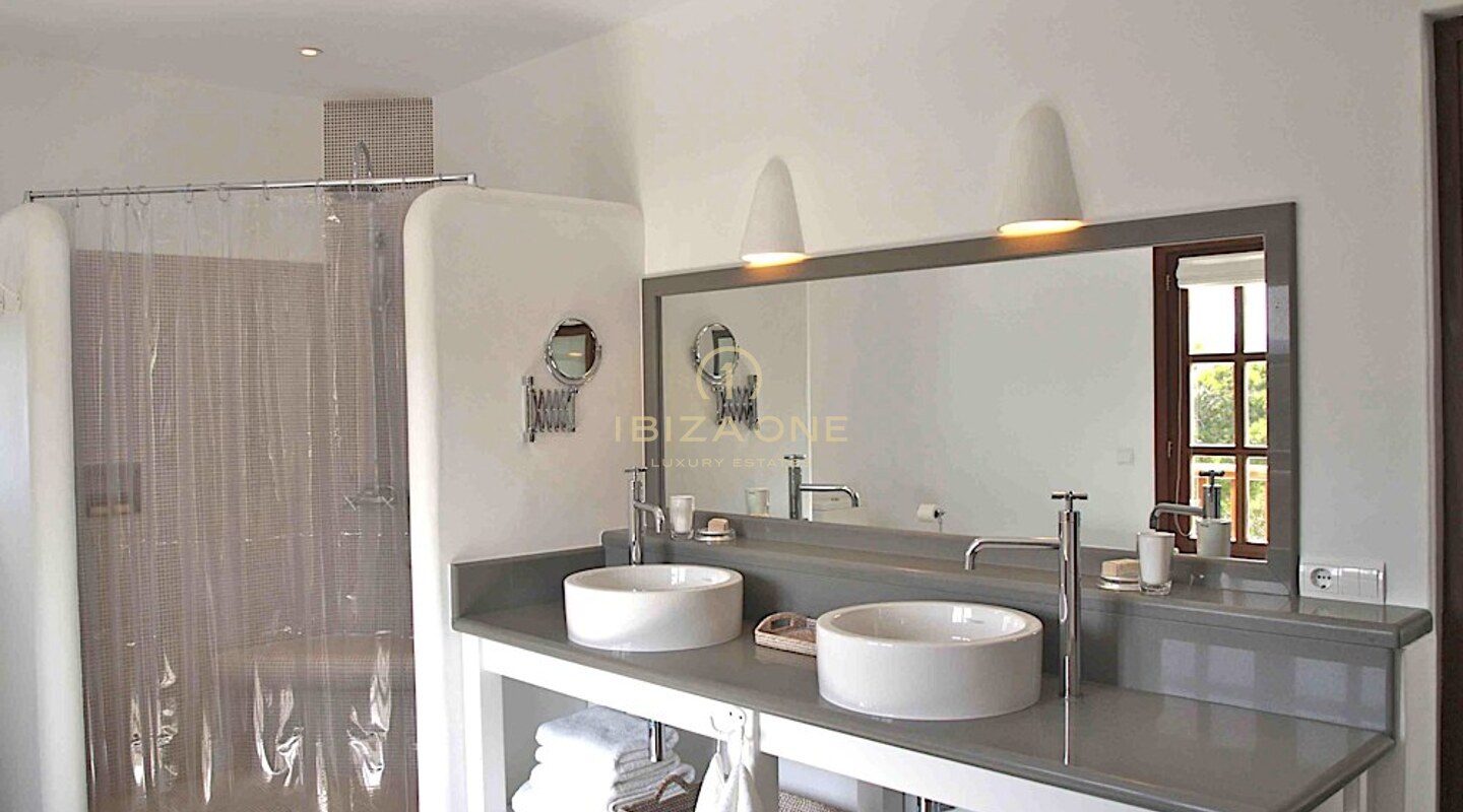 Manoir de luxe et exclusif sur une montagne privée avec vue incroyable sur la mer à vendre, Ibiza - Manoir de luxe et exclusif sur une montagne privée avec vue incroyable sur la mer à louer, Ibiza