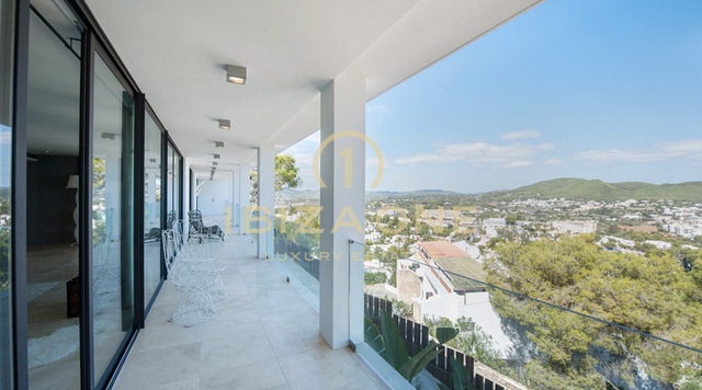 Luxury and modern luxury villa in Santa Eulalia, with stunning sea view for sale, Ibiza - Luxury and modern luxury villa in Santa Eulalia, with stunning sea view for rent, Ibiza