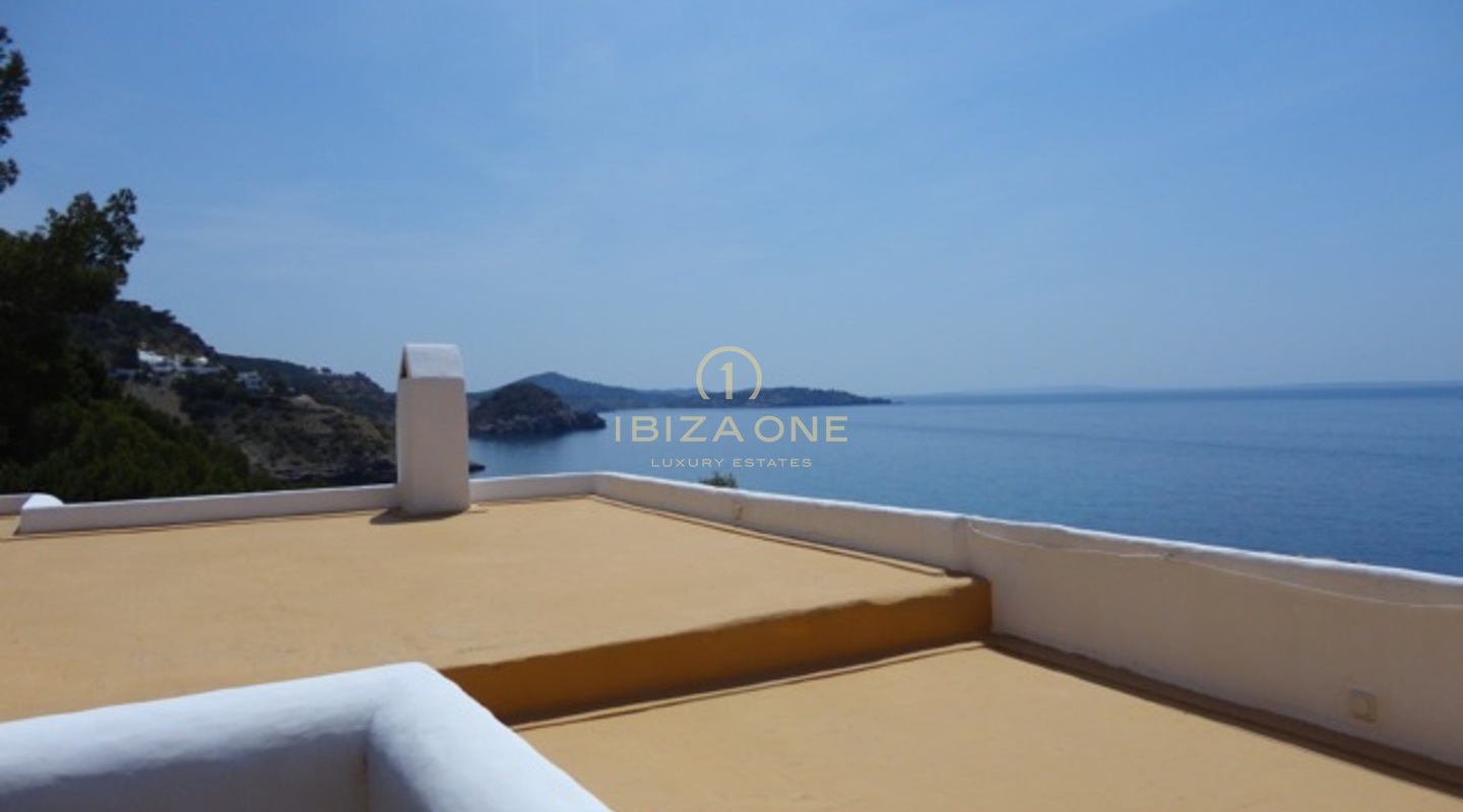 Villa di lusso in prima linea sul mare a Es Cubells in vendita, Ibiza - Villa di lusso in prima linea sul mare a Es Cubells in affitto, Ibiza