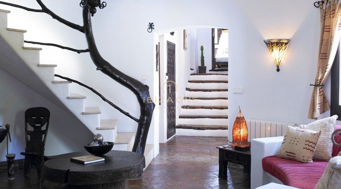 Beautiful luxury finca close to popular beaches with yoga retreats for rent, Ibiza