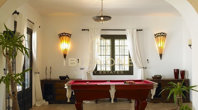 Beautiful luxury finca close to popular beaches with yoga retreats for rent, Ibiza