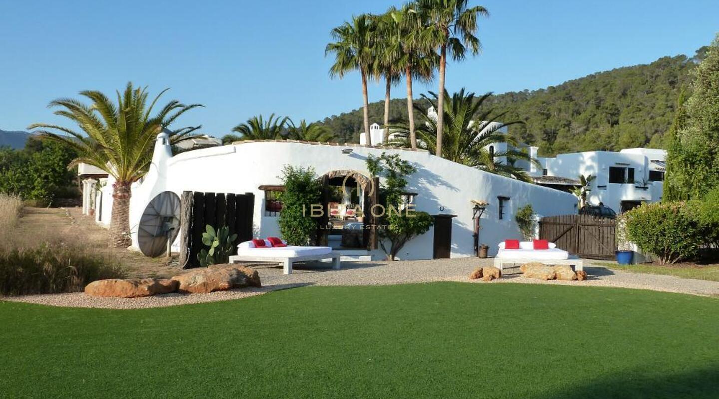 Bellissima finca di lusso vicino alle spiagge più famose con ritiri yoga in affitto, Ibiza