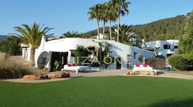 Belle finca de luxe à proximité des plages populaires avec retraites de yoga à louer, Ibiza