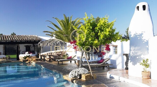Bellissima finca di lusso vicino alle spiagge più famose con ritiri yoga in affitto, Ibiza