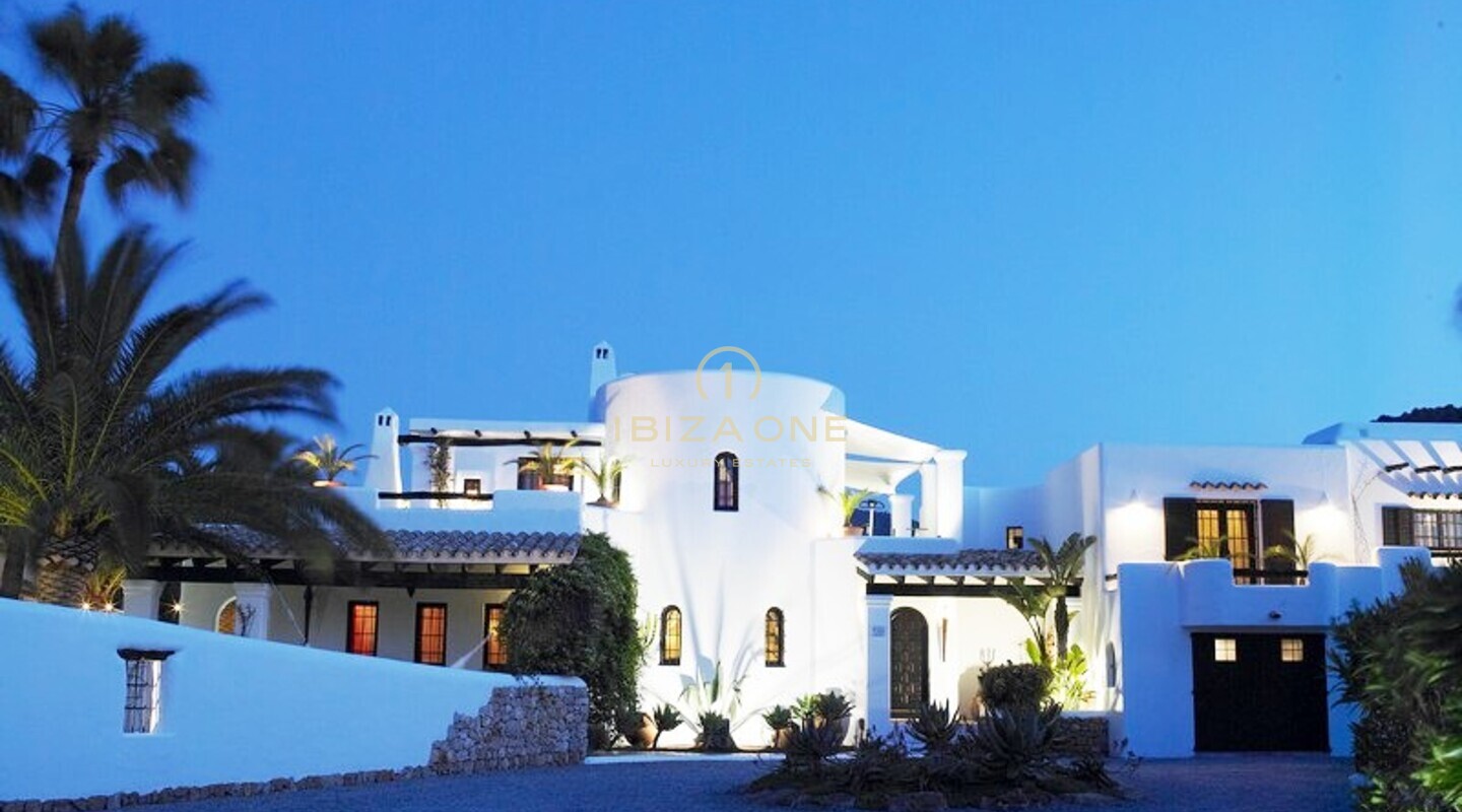 Bellissima finca di lusso vicino alle spiagge più famose con ritiri yoga in affitto, Ibiza