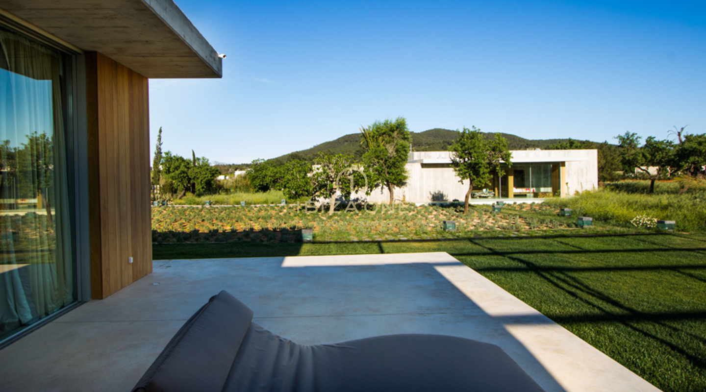 Villa moderna con mucho gusto y gran terreno en venta, Ibiza - Villa moderna con mucho gusto y gran terreno en alquiler, Ibiza