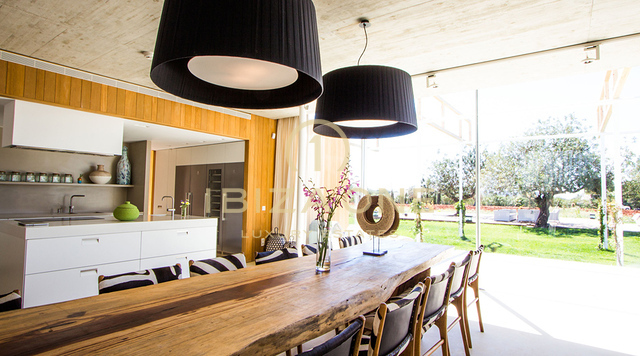 Villa moderna di ottimo gusto con ampio terreno in vendita, Ibiza - Villa moderna di ottimo gusto con ampio terreno in affitto, Ibiza