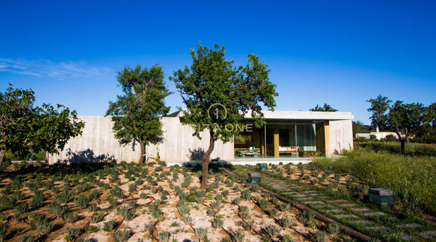 Villa moderna con mucho gusto y gran terreno en venta, Ibiza - Villa moderna con mucho gusto y gran terreno en alquiler, Ibiza
