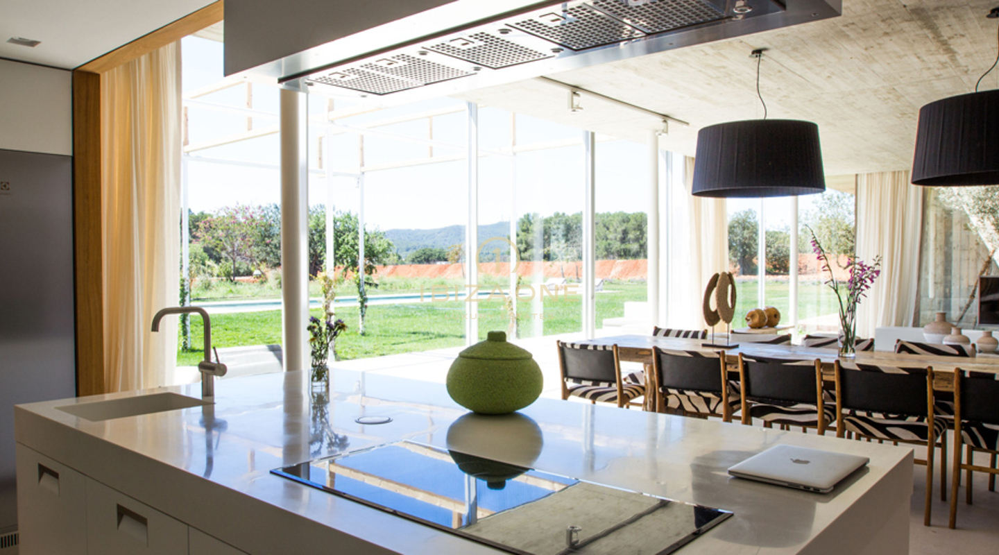 Moderne Villa mit bestem Geschmack und riesigem Grundstück zu verkaufen, Ibiza - Moderne Villa mit bestem Geschmack und riesigem Grundstück zu vermieten, Ibiza