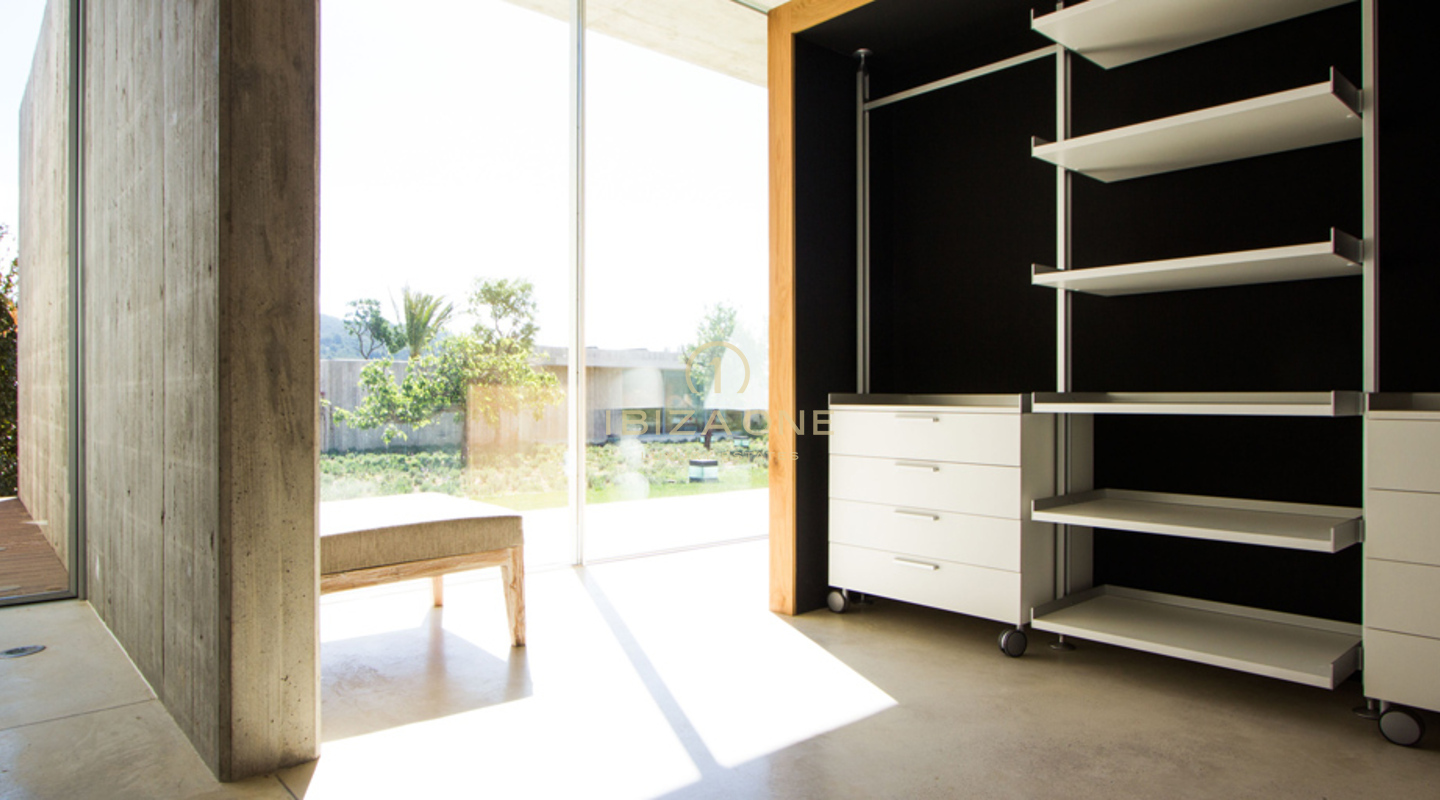 Villa moderne de bon goût avec un immense terrain à vendre, Ibiza - Villa moderne de bon goût avec un immense terrain à louer, Ibiza
