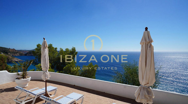 Luxury first line sea villa in Es Cubells with direct access to the beach - waterfront property