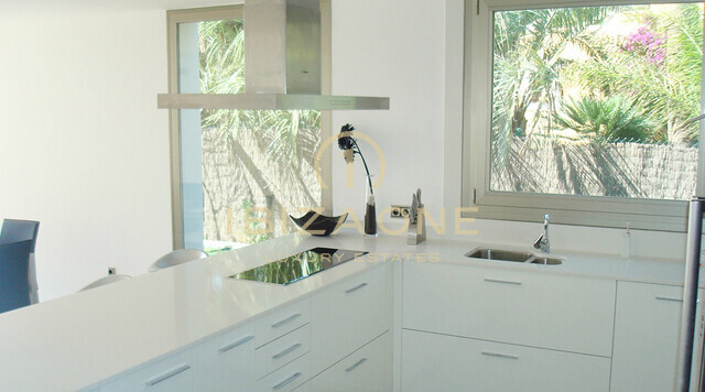 Villa unica e moderna con vista mare, vicino alla spiaggia in vendita, Ibiza - Villa unica e moderna con vista mare, vicino alla spiaggia in affitto, Ibiza