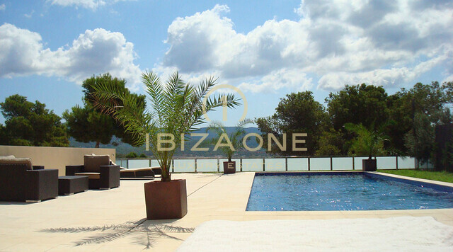 Unieke en moderne villa met zeezicht, dichtbij het strand te koop, Ibiza - Unieke en moderne villa met zeezicht, dichtbij het strand te huur, Ibiza