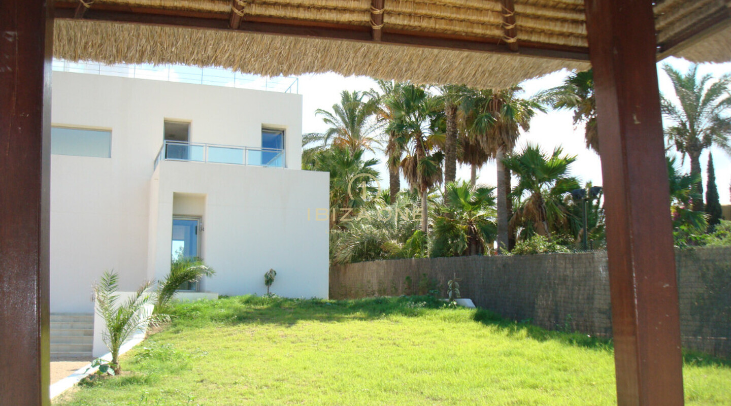 Villa unique et moderne avec vue sur la mer, proche de la plage à vendre, Ibiza - Villa unique et moderne avec vue sur la mer, proche de la plage à louer, Ibiza