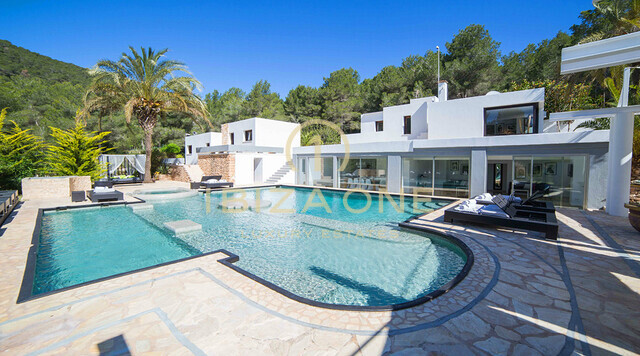 Espaciosa propiedad de lujo con vistas al mar y a la ciudad de Ibiza en venta, Ibiza - Espaciosa propiedad de lujo con vistas al mar y a la ciudad de Ibiza en alquiler, Ibiza