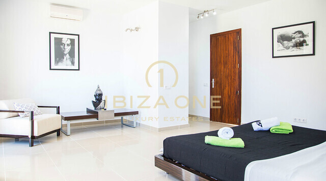Ampia proprietà di lusso con vista mare e vista sulla città di Ibiza in vendita, Ibiza - Ampia proprietà di lusso con vista mare e vista sulla città di Ibiza in affitto, Ibiza