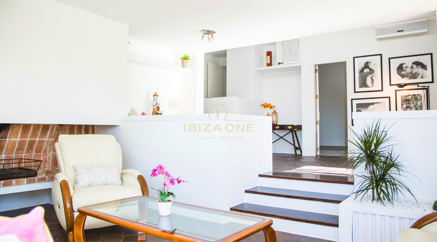 Ruime luxe woning met zeezicht en uitzicht op Ibiza-stad te koop, Ibiza - Ruime luxe woning met zeezicht en uitzicht op Ibiza-stad te huur, Ibiza