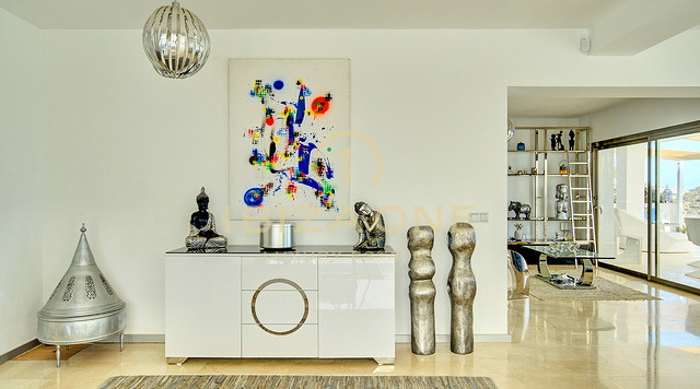LUXE VILLA AAN ZEE MET EEN PRIVÉ TOEGANG TOT DE ZEE IN ES CUBELLS TE HUUR, IBIZA