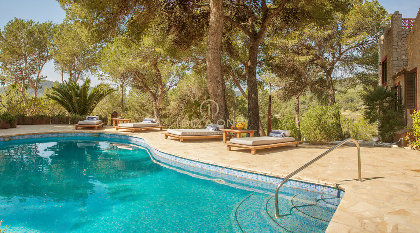 Privé luxe landgoed met 2 villa's, 2 zwembaden en prachtig uitzicht op zee te koop, Ibiza - Privé luxe landgoed met 2 villa's, 2 zwembaden en prachtig uitzicht op zee te huur, Ibiza