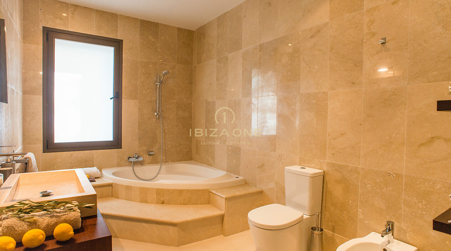 Domaine privé de luxe avec 2 villas, 2 piscines et vue imprenable sur la mer à vendre, Ibiza - Domaine privé de luxe avec 2 villas, 2 piscines et vue imprenable sur la mer à louer, Ibiza