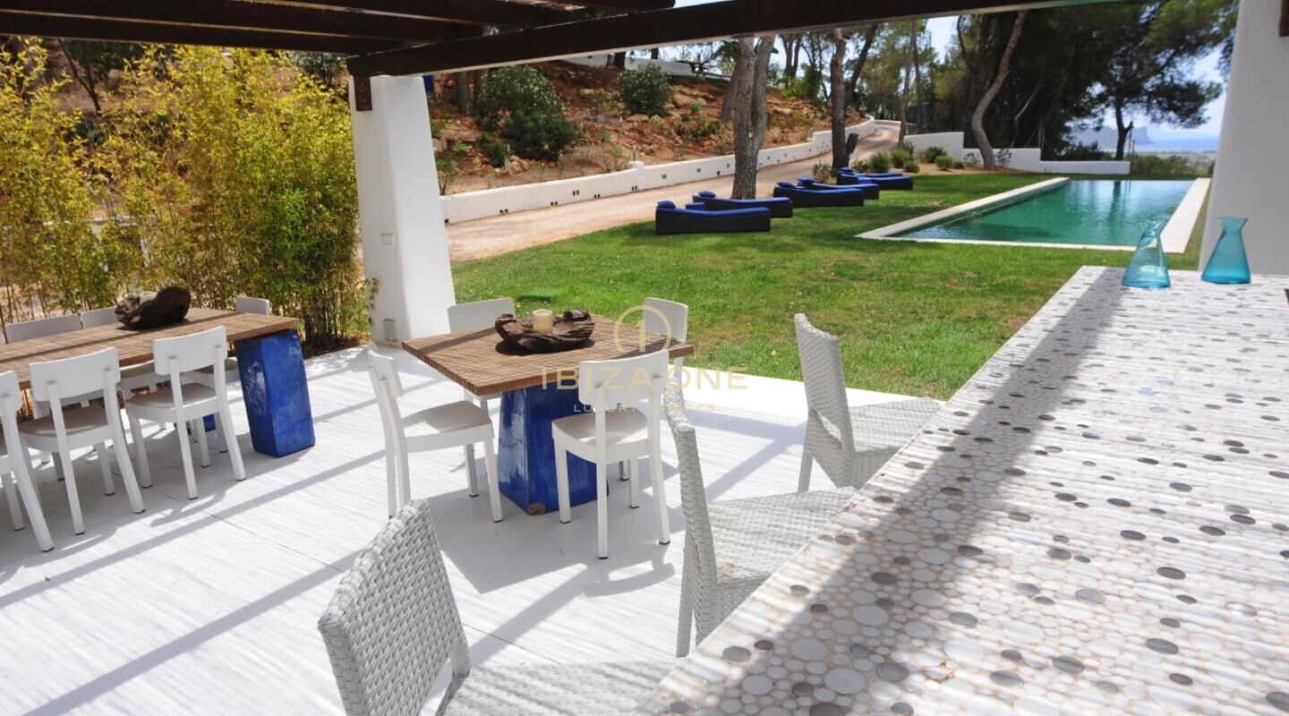 Domaine privé de luxe avec 2 villas, 2 piscines et vue imprenable sur la mer à vendre, Ibiza - Domaine privé de luxe avec 2 villas, 2 piscines et vue imprenable sur la mer à louer, Ibiza