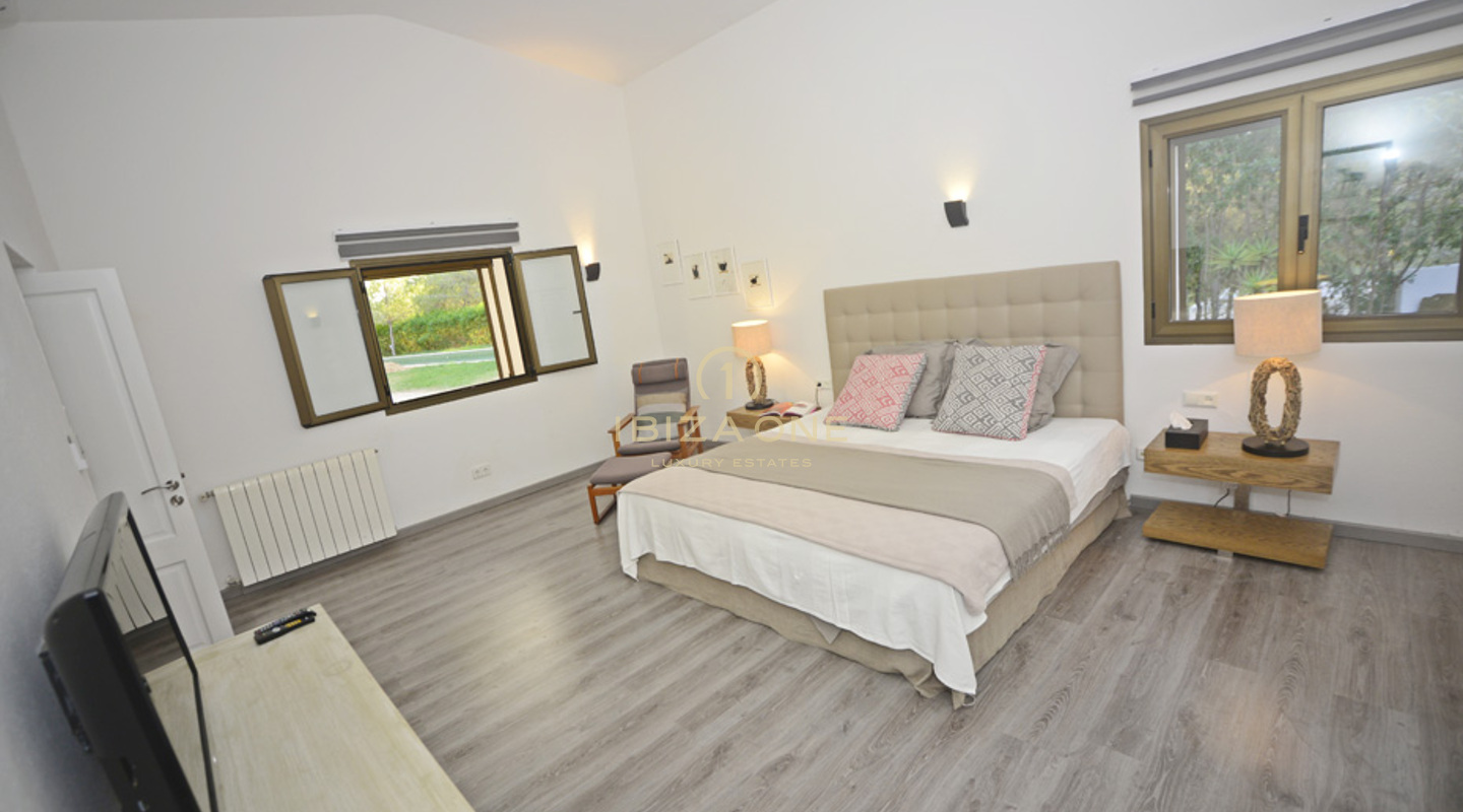 Privé luxe landgoed met 2 villa's, 2 zwembaden en prachtig uitzicht op zee te koop, Ibiza - Privé luxe landgoed met 2 villa's, 2 zwembaden en prachtig uitzicht op zee te huur, Ibiza
