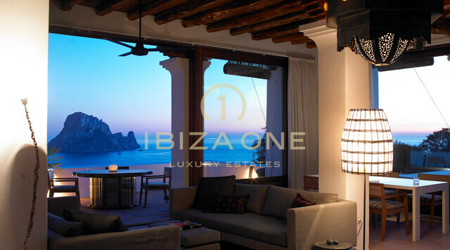 Belle villa de luxe à Blakstad près de la mer et vue spectaculaire sur Es Vedra à louer, Ibiza