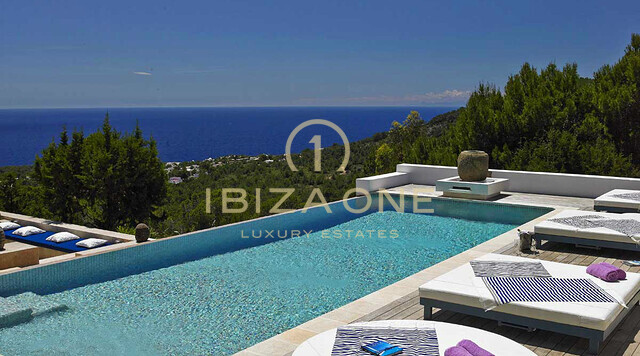Belle villa de luxe à Blakstad près de la mer et vue spectaculaire sur Es Vedra à louer, Ibiza