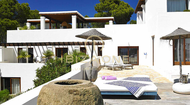 Bellissima villa di lusso Blakstad vicino al mare e vista spettacolare su Es Vedra in affitto, Ibiza