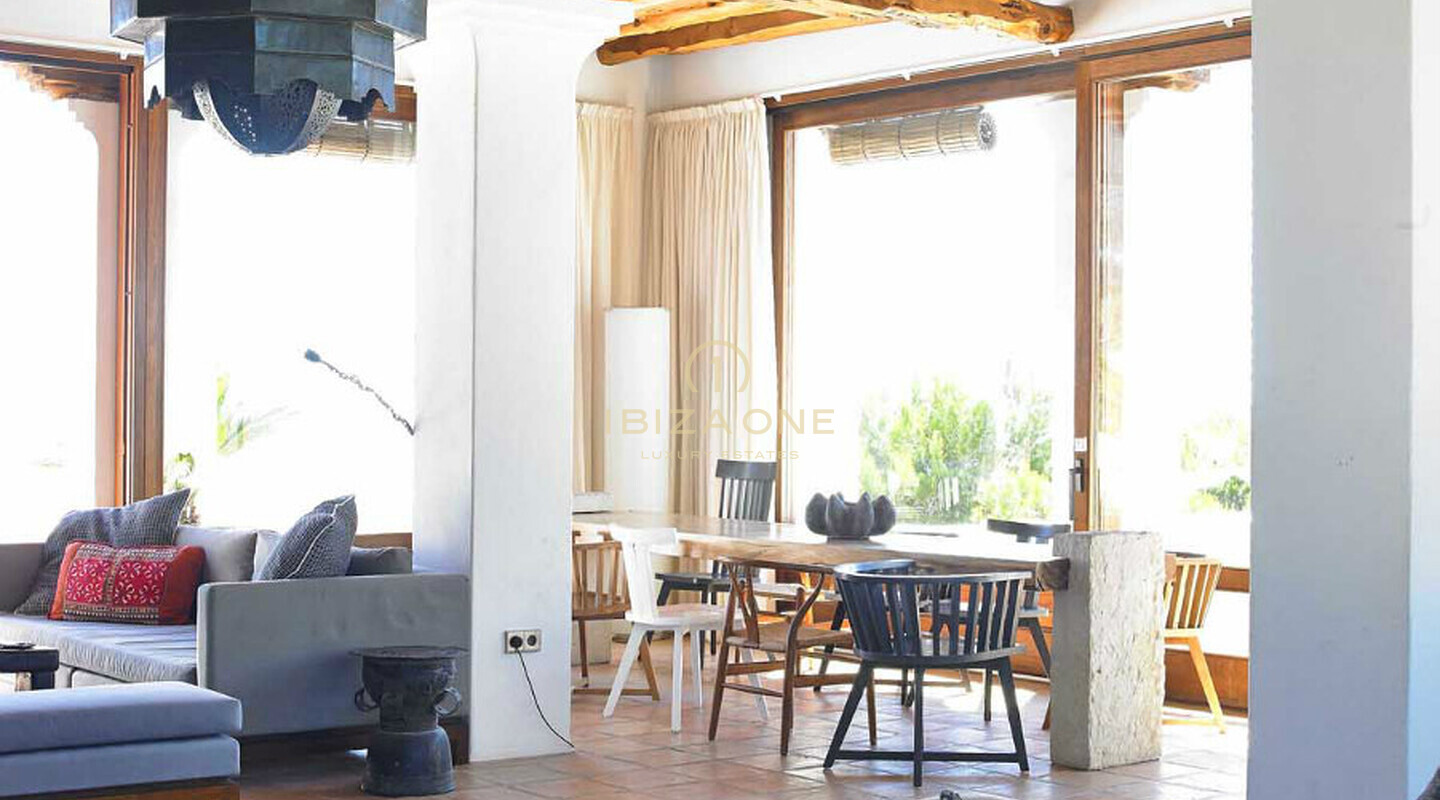 Prachtige luxe Blakstad villa dicht bij de zee en spectaculair uitzicht op Es Vedra te huur, Ibiza