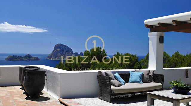 Wunderschöne Luxusvilla in Blakstad in Meeresnähe und mit spektakulärem Blick auf Es Vedra zu vermieten, Ibiza