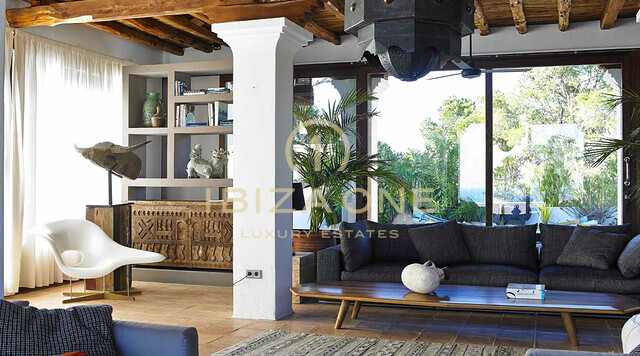 Preciosa villa de lujo en Blakstad cerca del mar y con vistas espectaculares a Es Vedra en alquiler, Ibiza