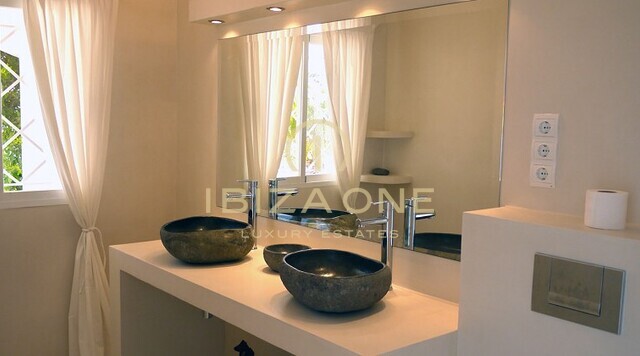 Villa mediterranea a Ibiza con vista sulla roccia di Es Vedra in vendita, Ibiza - Villa mediterranea a Ibiza con vista sulla roccia di Es Vedra in affitto, Ibiza